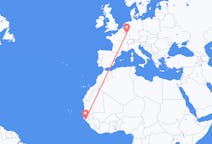 Flyreiser fra Bissau, til Luxemburg