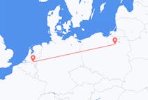 Loty z Eindhoven, Holandia do Szczytna, Polska