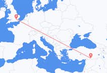 出发地 土耳其从 桑尼乌法前往英格兰的伦敦的航班