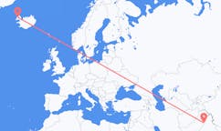 Fly fra Lahore til Ísafjörður