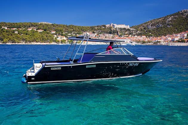 Privé transfer: Hvar Town naar Split Airport met speedboot