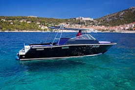 Private Transfer: Hvar Town to Split Airport by Speedboat