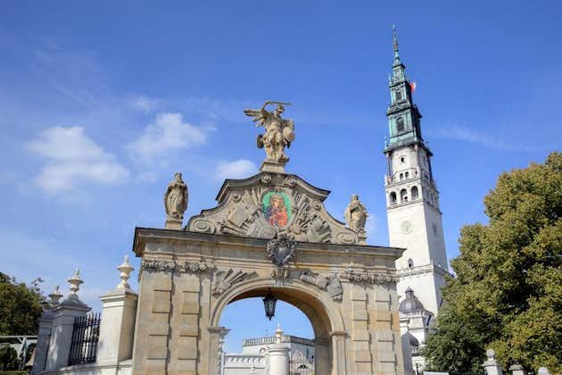 Tour di un giorno da Cracovia al Castello Pieskowa Skala e a Czestochowa inclusa la Madonna Nera