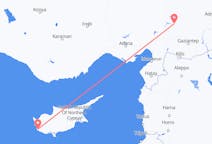 Fly fra Páfos til Kahramanmaraş