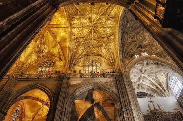 Alcazar og katedralen i Sevilla Tour med Skip the Line-billetter