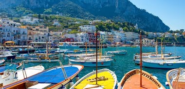 Passeio a pé e de barco em Capri