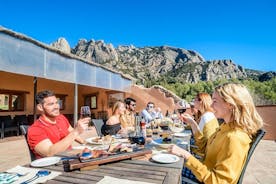 Besuch des Montserrat-Klosters und Mittagessen im Farmhouse von Barcelona
