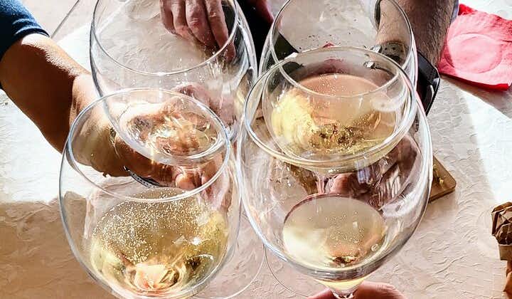 Self-guided Wine tour in Franciacorta, Full-Day Experience with Lunch