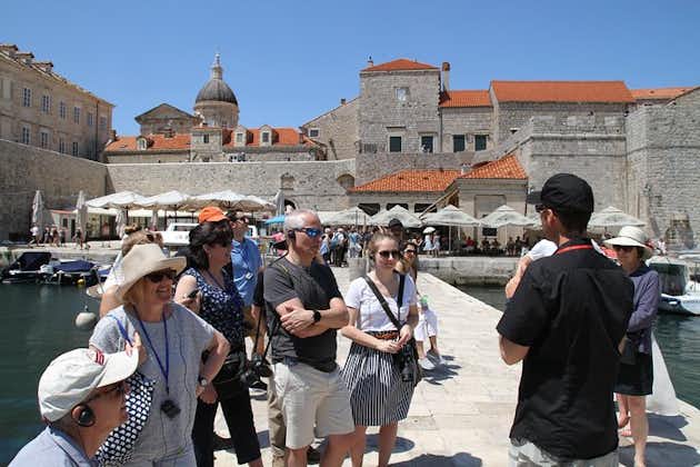 Kombination: Dubrovniks gamle bydel og gamle bymure