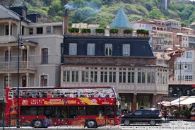 Visite de la ville de Tbilissi en bus rouge