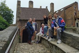 Historical Group Tour of Bruges with Native English Speaker + Chocolate Tasting