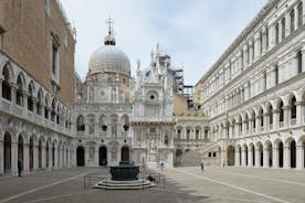 Public Tour: Powerful Venice