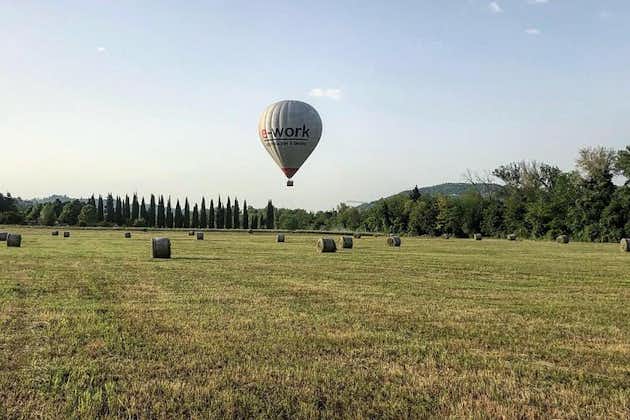 Vol en montgolfière au-dessus du Piémont et de la Lombardie avec transport au départ de Milan