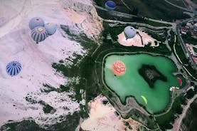  库萨达斯的棉花堡之旅与热气球飞行