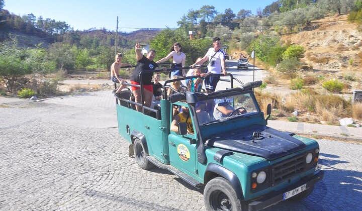 Jeep Safari Tour in Side Green Lake