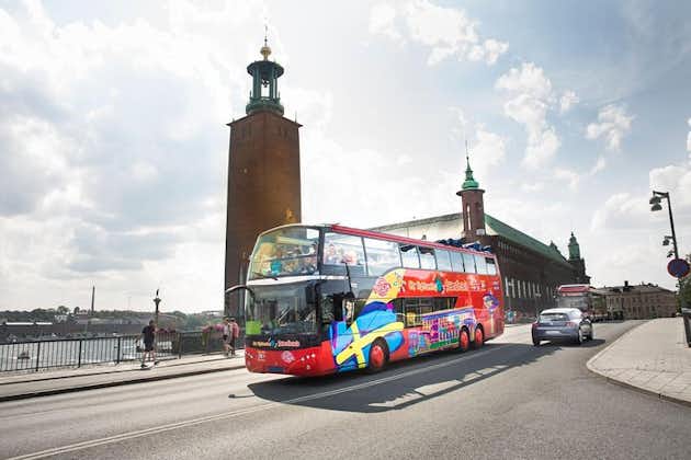 Excursion dans la ville de Stockholm en bus à arrêts multiples avec excursion en bateau en option