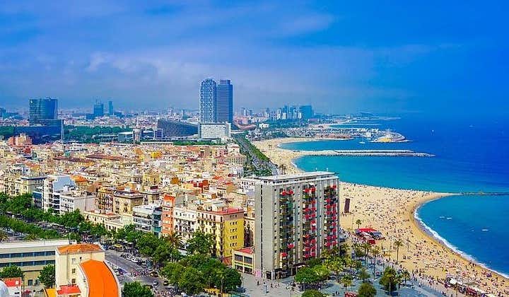 Private 4 hs City Tour of Barcelona and La Roca Village 5 hours with pick up