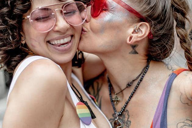 Pride Side (LGBTQ) van Wenen tijdens een privétour met een local