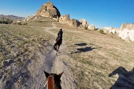 Cappadocië Zonsondergang Paardrijden door de valleien en feeënschoorstenen