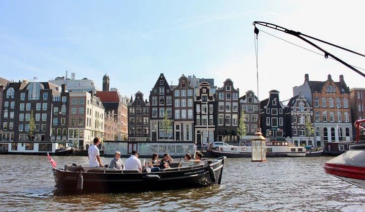 Amsterdams kanalkryssning på en liten öppen båt (max 12 gäster)