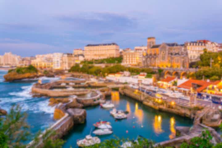 Flights from Tunis, Tunisia to Biarritz, France