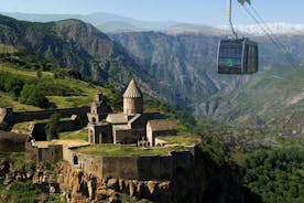 Excursão em grupo: Khor Virap, Noravank, mosteiros de Tatev (wayback no Ropeway)