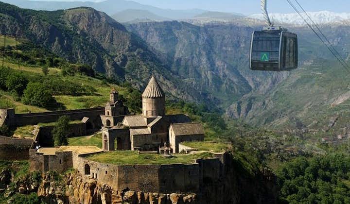 Groepsreis: Khor Virap, Noravank, Tatev-kloosters (weg terug op kabelbaan)