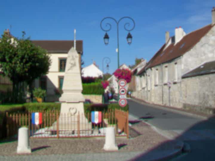 Coches medianos de alquiler en Le Mesnil-amelot, Francia