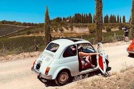 Vintage Fiat 500 leiga í einn dag í Lucca