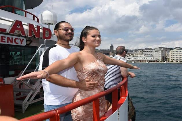 Excursión en barco por el Bósforo en Estambul durante 2 horas