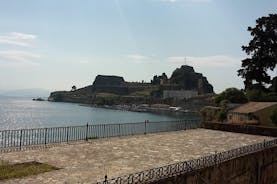 Veja a cidade de Corfu como local! A pé ou de bicicleta