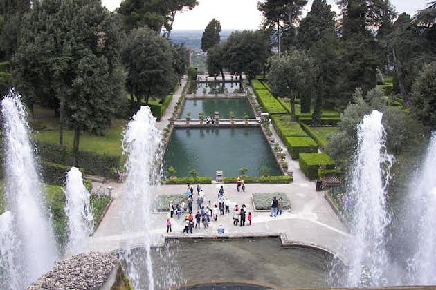 Dagtocht vanuit Rome: Villa d'Este en zijn tuinen Privérondleiding