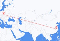 Flyg från Huangshan, Kina till Krakow, Polen