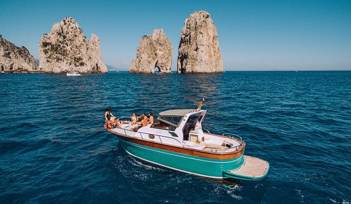 Capri Island Small Group Boat Tour from Naples