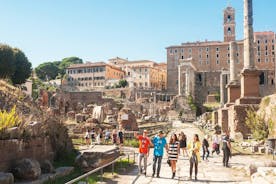 Private Tour of the Colosseum, Roman forum & Palatine hill with Arena Floor