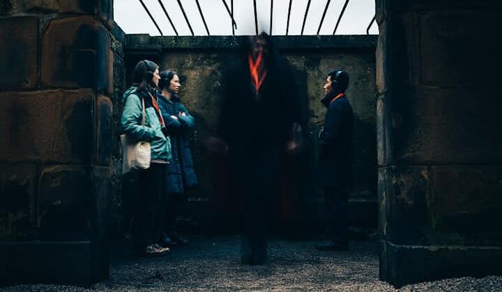 Tour de fantasmas en el cementerio y las bóvedas subterráneas de Edimburgo para grupos pequeños