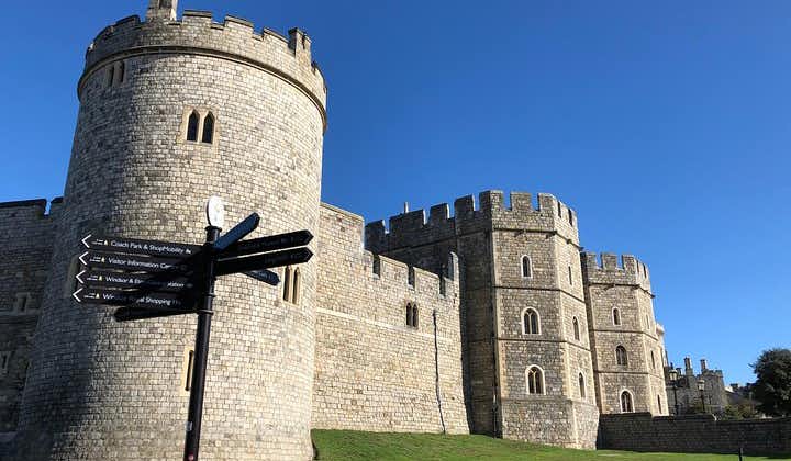 Tour privado en automóvil por el castillo de Windsor y Eton College