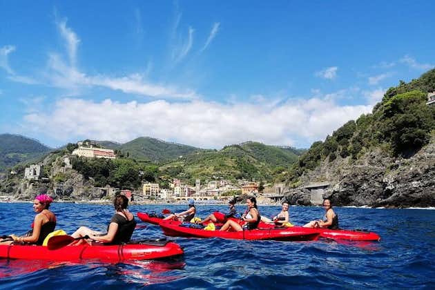Experiência de caiaque com Carnassa Tour em Cinque Terre + Snorkeling