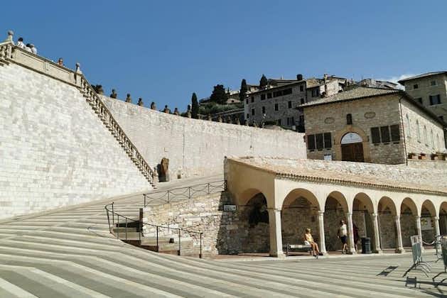 Assisi und s. Tagestour zur Franziskanerbasilika ab Rom