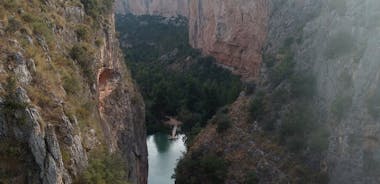Walking Tour of the Hanging Bridges of Canyon de Turia and Chulilla Village