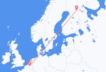 Flyreiser fra Kuusamo, Finland til Brussel, Belgia