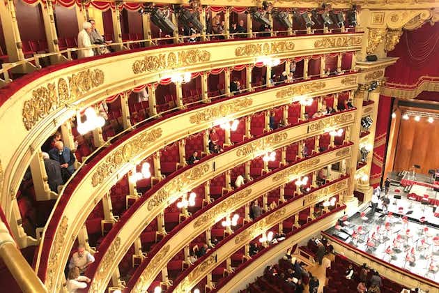 La Scala Museum Experience and Hop on Hop off optional