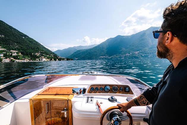 Croisière privée de 2 heures sur le lac de Côme en bateau à moteur