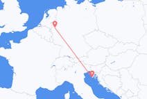 Flyg från Pula, Kroatien till Duesseldorf, Tyskland
