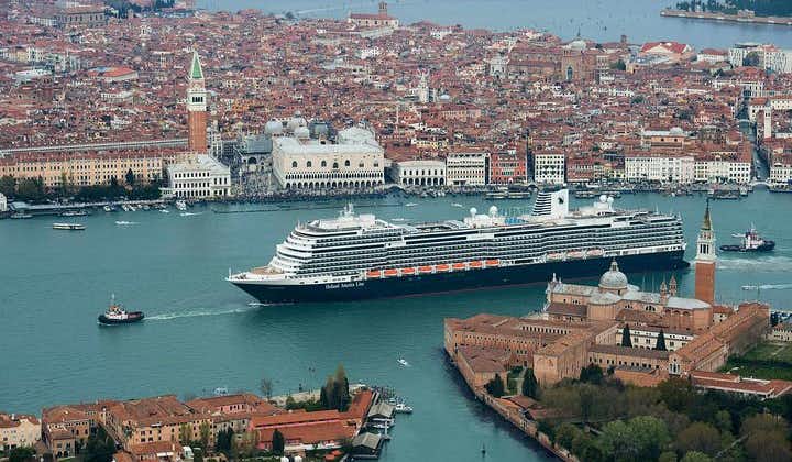 Venice Shared Arrival Transfer: Marittima Cruise Port to Central Venice