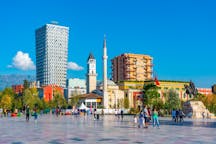 Vluchten van Tirana, Albanië naar Europa