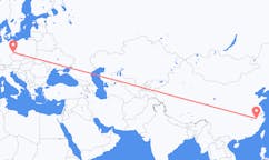 Flyreiser fra Huangshan, Kina til Dresden, Tyskland