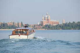 Venetsian Marco Polon lentokentälle saapuvan linkin kuljetus