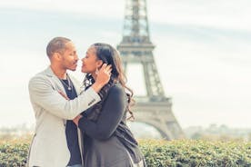 Paris Photo Shoot for Families and Couples (30 minutes)