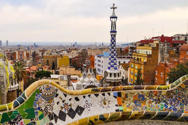 Excursión de un día de Montserrat, Gaudí y el modernismo desde Barcelona
